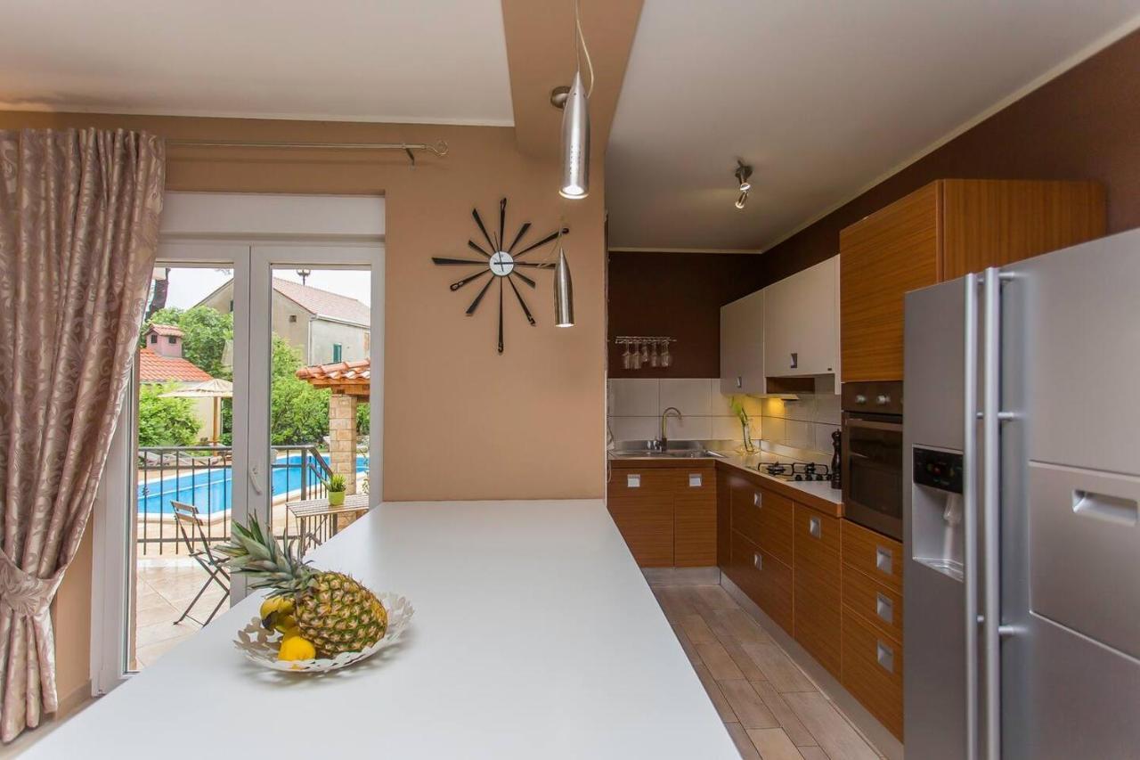 Villa Barbara Kaštela Buitenkant foto